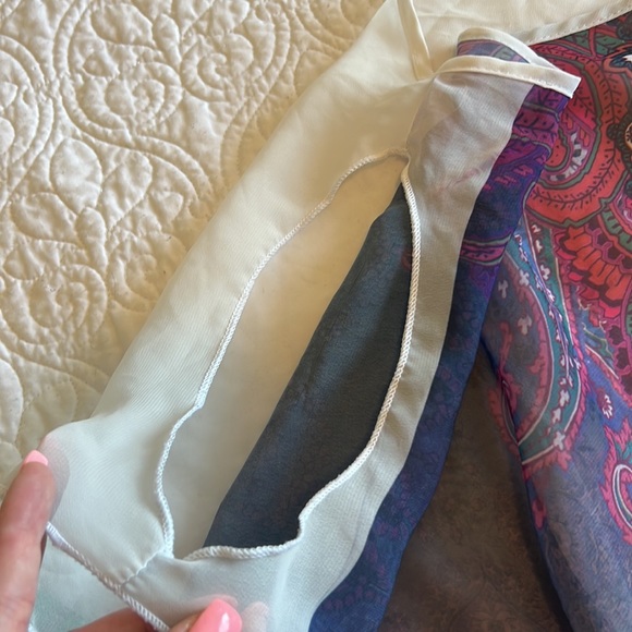 A’GACI Sheer Blouse - Picture 12 of 16